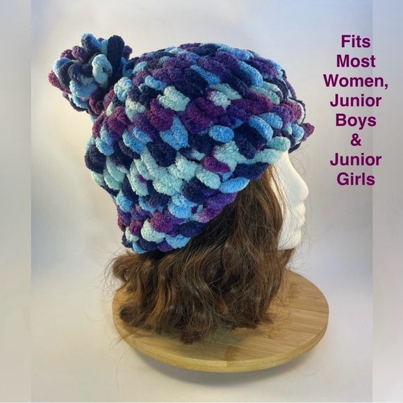 Handmade Women’s/Junior’s Winter Hat With Loopy Pom-Pom - Purple & Blue - Picture 1 of 9
